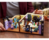 LEGO ICONS 10292 Mieszkania z serialu Przyjaciele - 1020755 - zdjęcie 12